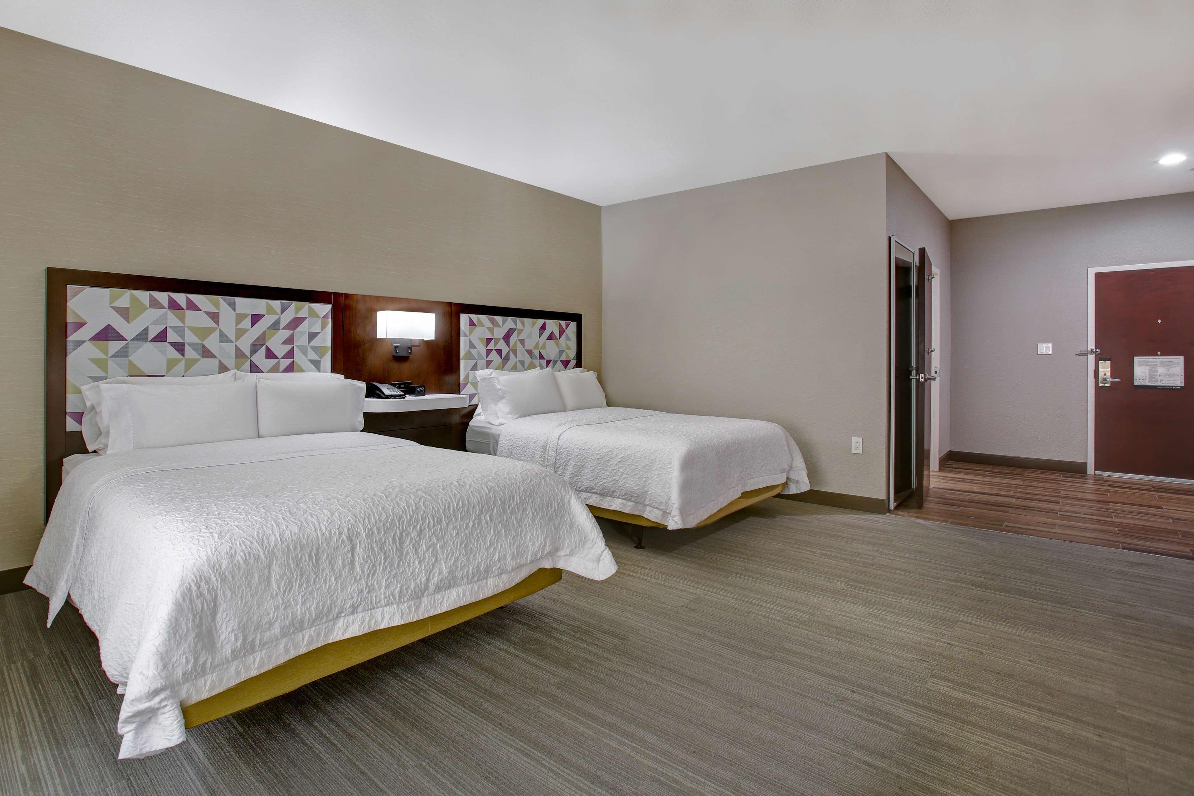 Hampton Inn & Suites Dallas-דסוטו מראה חיצוני תמונה