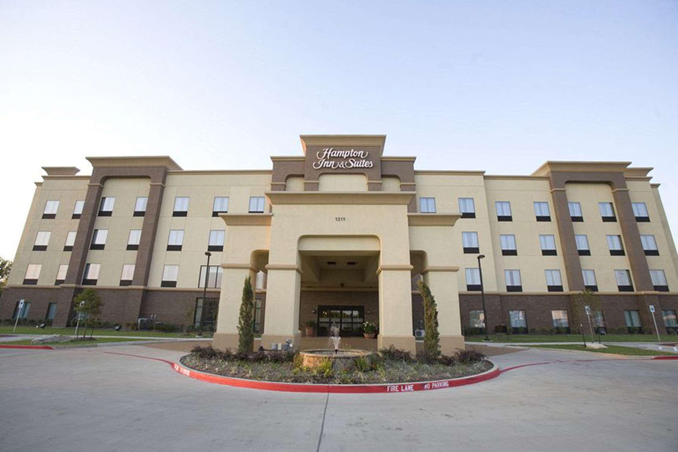 Hampton Inn & Suites Dallas-דסוטו מראה חיצוני תמונה