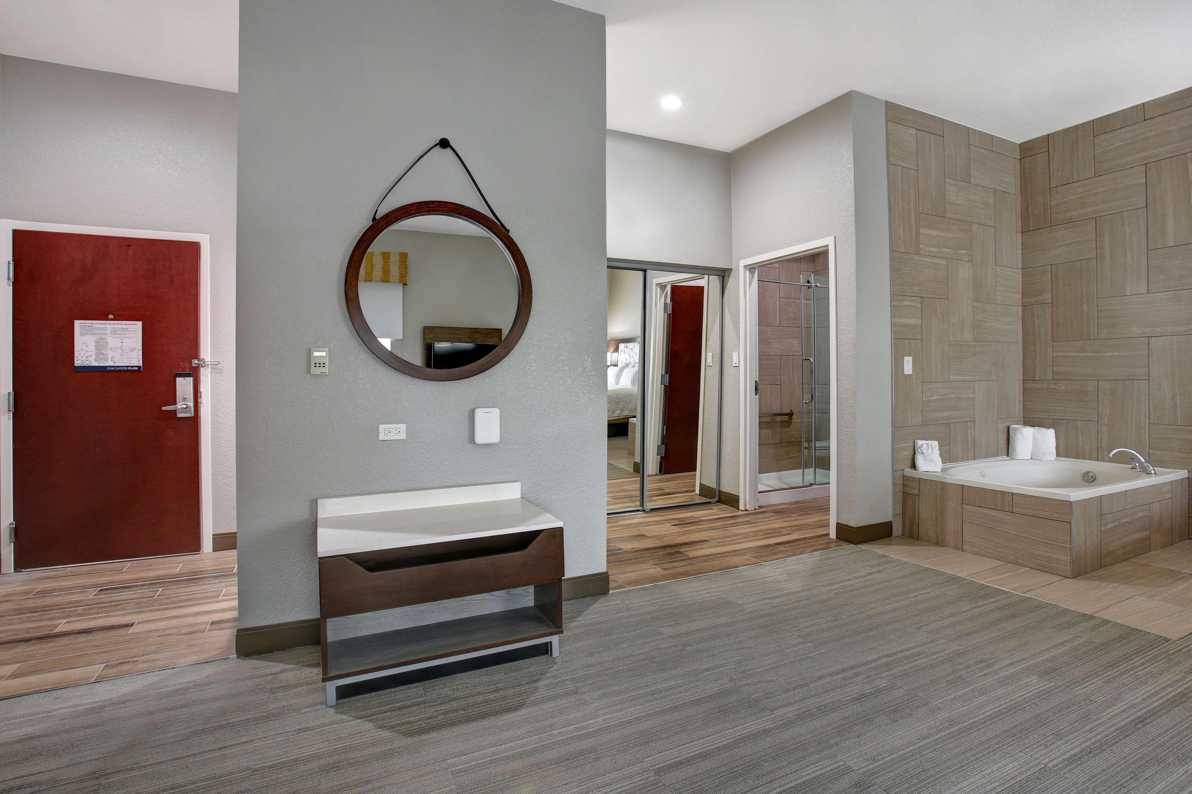 Hampton Inn & Suites Dallas-דסוטו מראה חיצוני תמונה