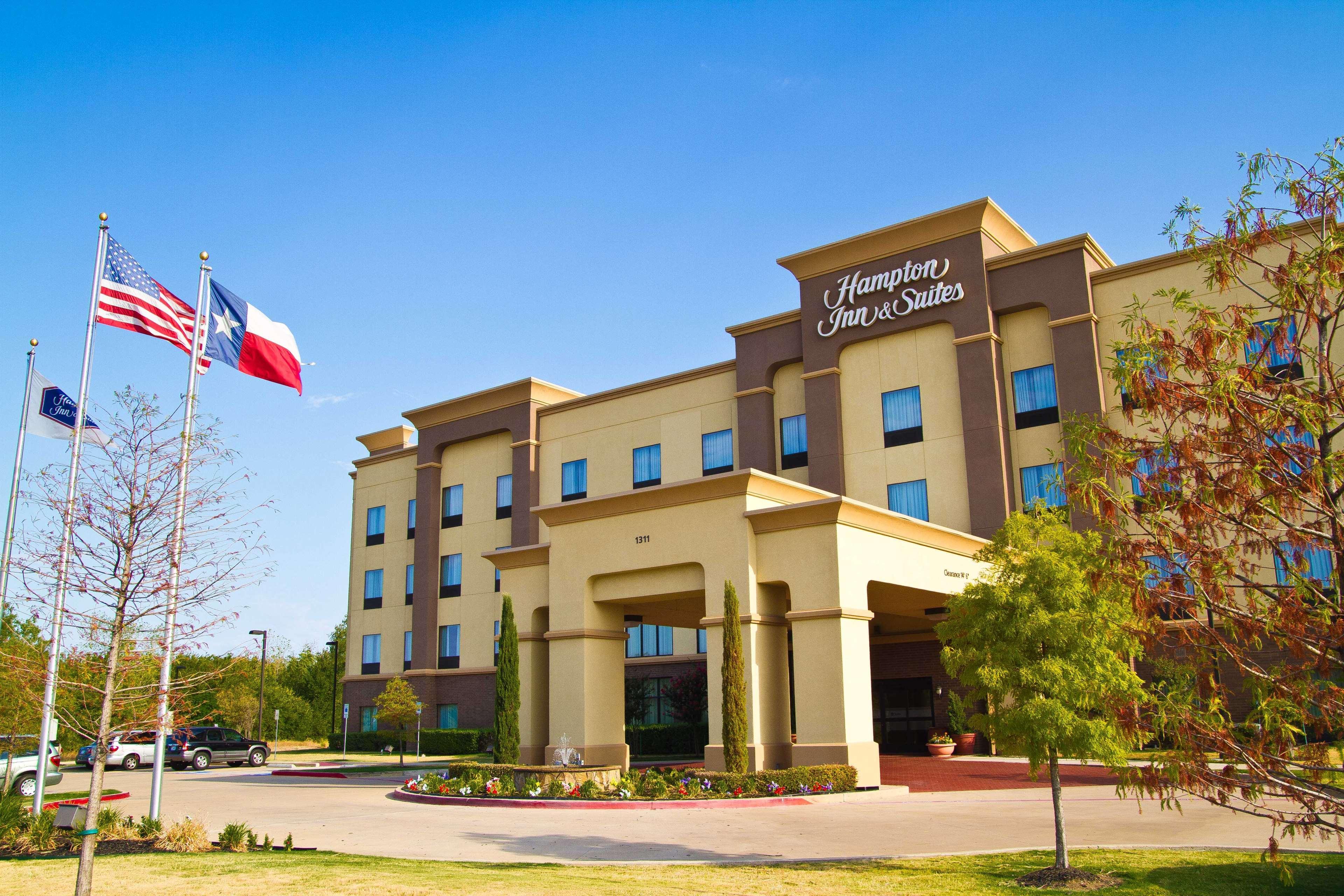 Hampton Inn & Suites Dallas-דסוטו מראה חיצוני תמונה