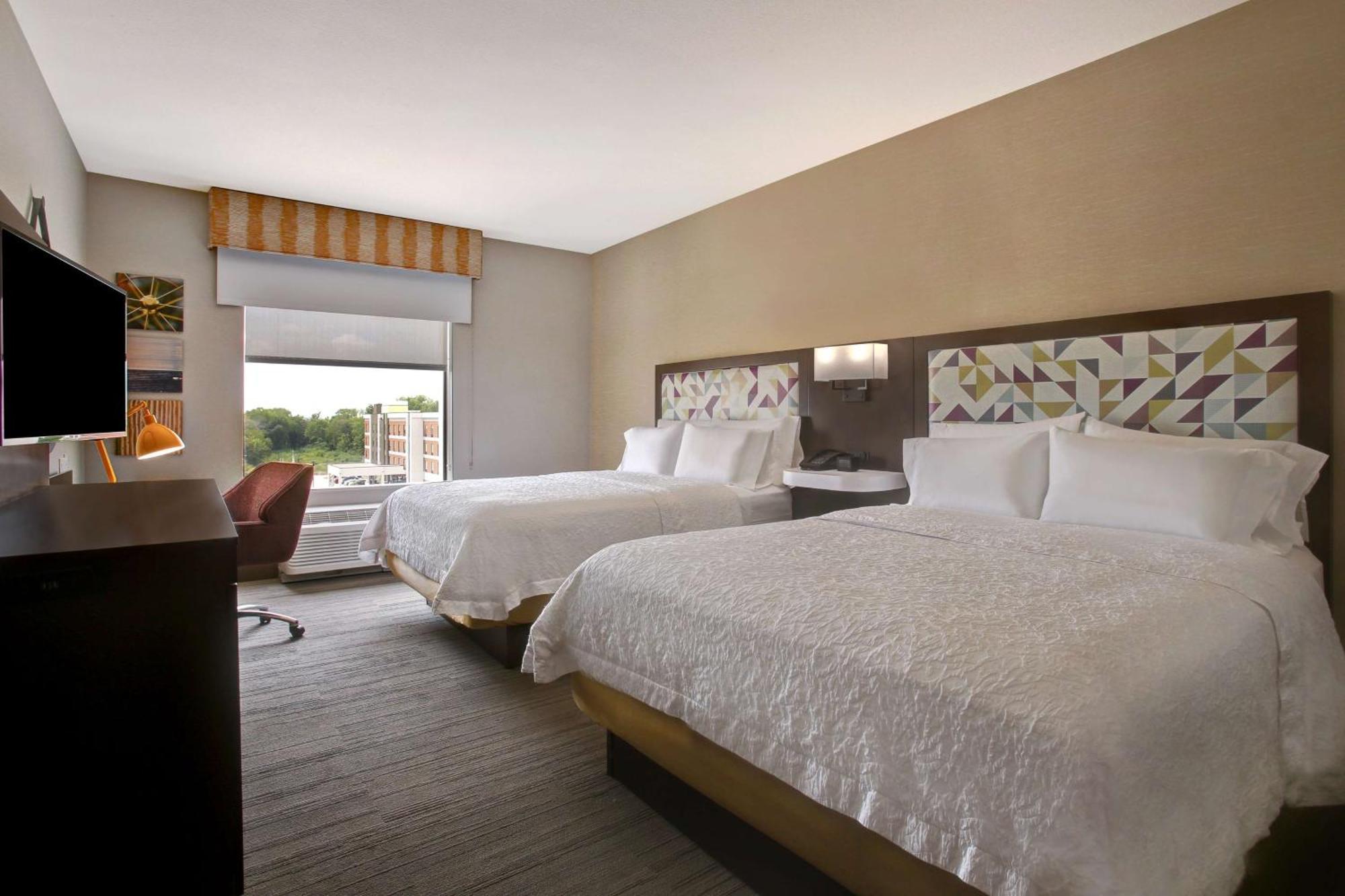 Hampton Inn & Suites Dallas-דסוטו מראה חיצוני תמונה