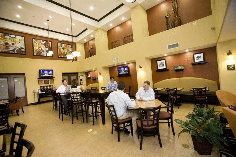 Hampton Inn & Suites Dallas-דסוטו מראה חיצוני תמונה
